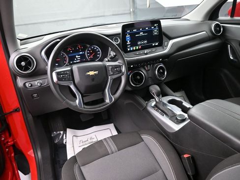 Used 2023 Chevrolet Blazer LT image 12