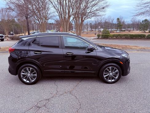 Used 2022 Buick Encore GX Select w/ Advanced Technology Package image 17