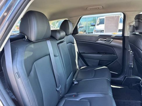 Used 2025 Kia Sportage EX FWD image 25