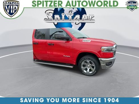Used 2025 RAM 1500 Big Horn AWD/4WD image 2
