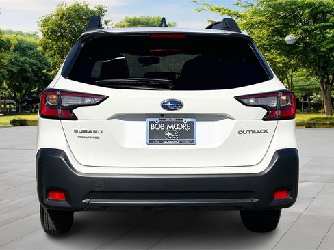 Certified 2025 Subaru Outback Premium image 5