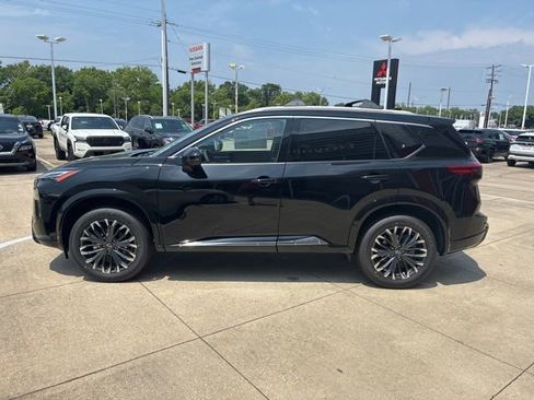 New 2026 Nissan Rogue Platinum AWD/4WD image 4