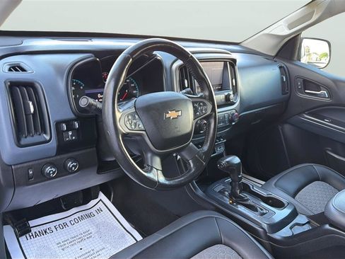 Used 2021 Chevrolet Colorado Z71 w/ Safety Package AWD/4WD image 17