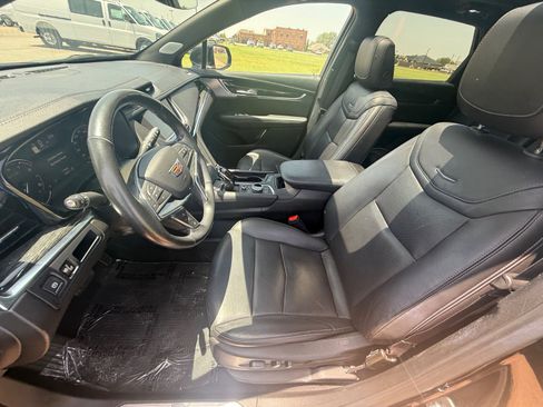 Used 2023 Cadillac XT5 Premium Luxury AWD/4WD image 9