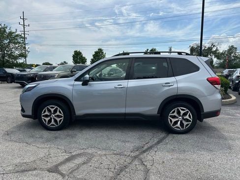 Certified 2023 Subaru Forester Premium AWD/4WD image 4