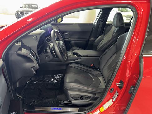 Used 2024 Lexus UX 250h F Sport image 19