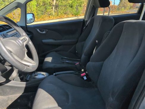 Used 2011 Honda Fit Sport image 4