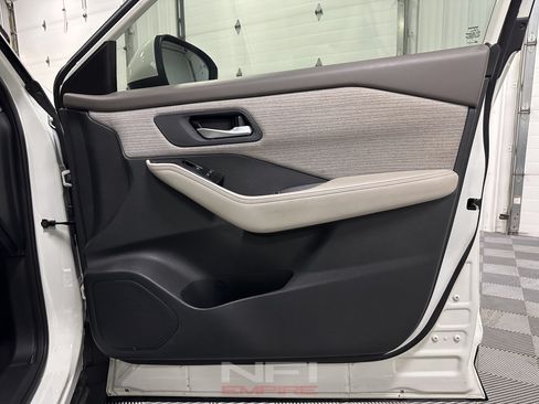 Used 2021 Nissan Rogue SV FWD image 43