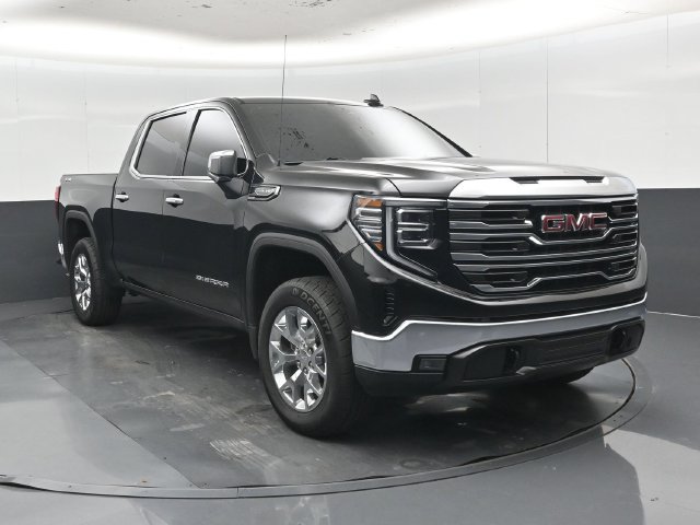 Used 2024 GMC Sierra 1500 SLT AWD/4WD image 1