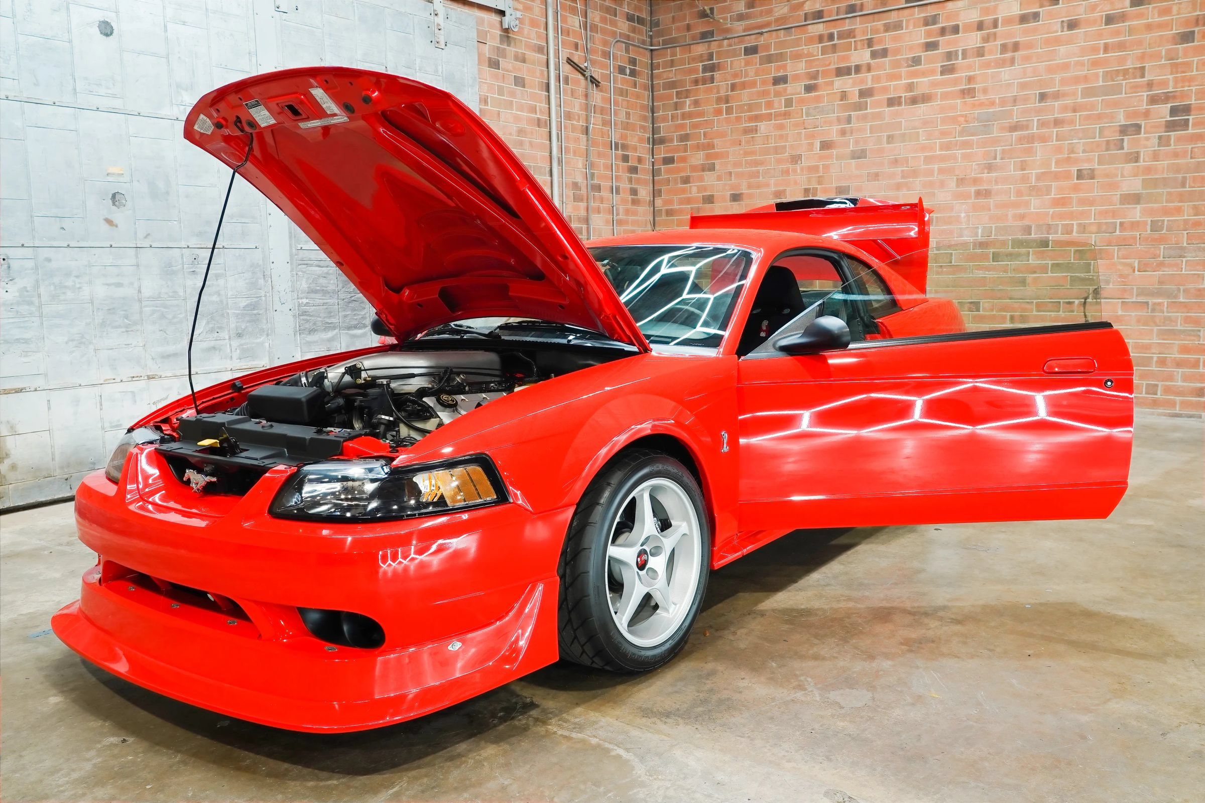 Used 2000 Ford Mustang Cobra RWD image 27
