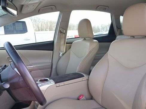 Used 2013 Toyota Prius V Five image 9