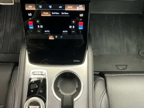 Used 2026 Cadillac Vistiq Sport w/ LPO, Floor Liner Package AWD/4WD image 19