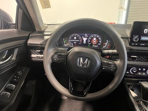 Used 2024 Honda Accord EX image 21