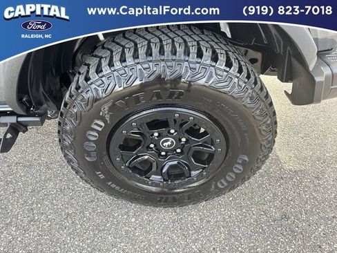 Certified 2024 Ford Bronco Black Diamond w/ Sasquatch Package image 13