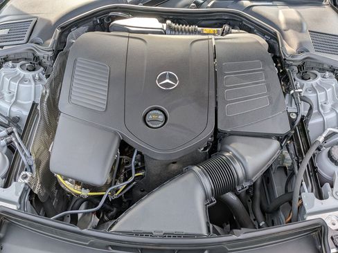 Certified 2024 Mercedes-Benz CLE 300 4MATIC Coupe image 33