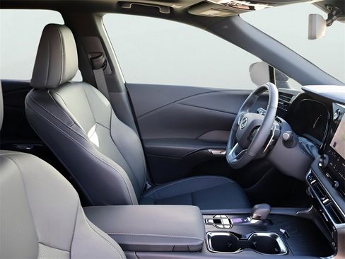 Used 2023 Lexus RX 350 Premium Plus image 9