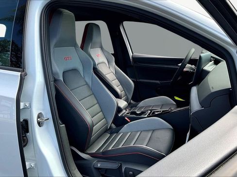New 2026 Volkswagen GTI SE image 30