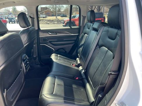 Used 2022 Jeep Grand Cherokee Limited 4xe image 5