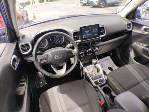 Used 2021 Hyundai Venue SEL FWD image 52