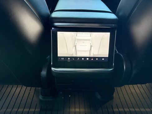 Used 2022 Tesla Model X AWD/4WD image 25