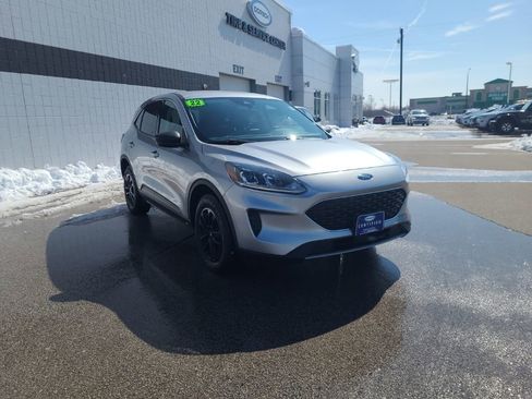 Used 2022 Ford Escape SE w/ Convenience Package AWD/4WD image 9