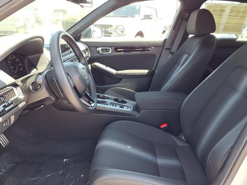 Used 2025 Honda Civic Sport image 6
