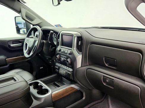 Used 2020 Chevrolet Silverado 1500 LT Trail Boss AWD/4WD image 25
