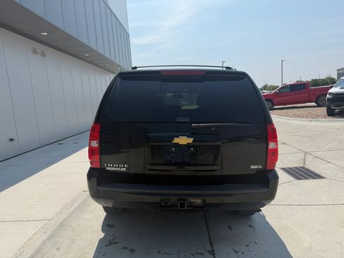Used 2012 Chevrolet Tahoe LT w/ Luxury Package AWD/4WD image 3