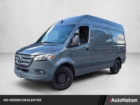 Used 2023 Mercedes-Benz Sprinter 2500 image 1