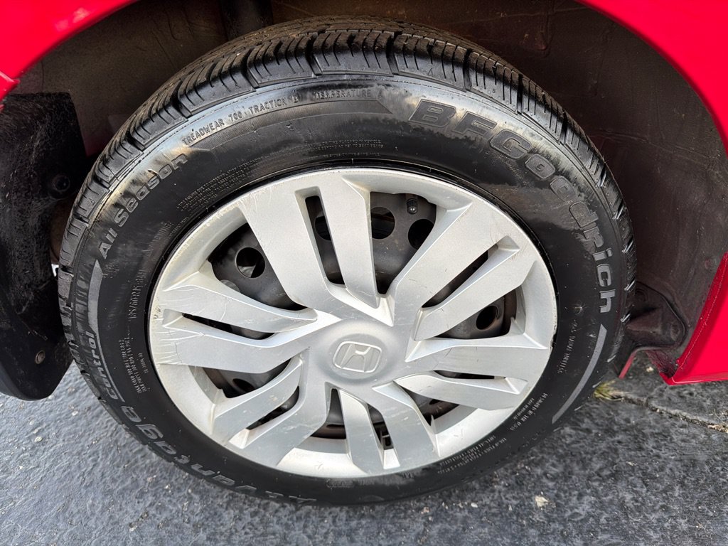 Used 2016 Honda Fit LX image 34