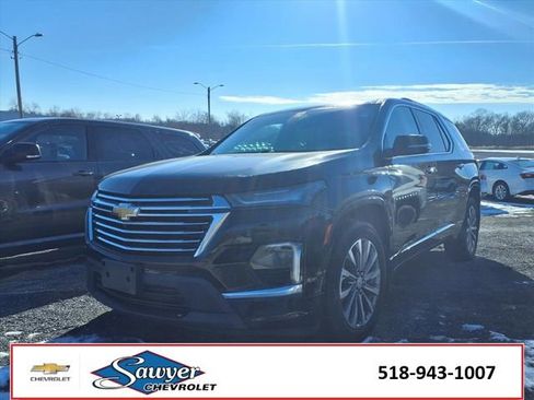 Certified 2023 Chevrolet Traverse Premier w/ LPO, Floor Liner Package image 3