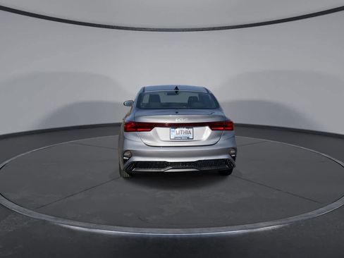 Used 2024 Kia Forte LXS image 7