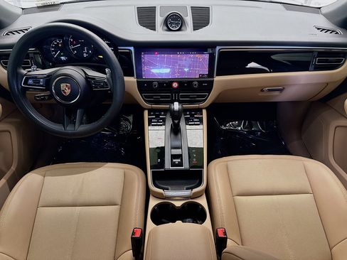 Used 2024 Porsche Macan AWD/4WD image 14