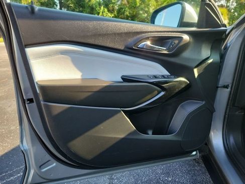 Certified 2026 Chevrolet Trax LT w/ Driver Confidence Package FWD image 20