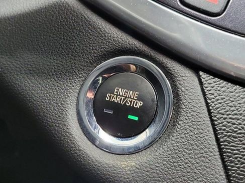 Used 2019 Chevrolet Impala LT FWD image 33