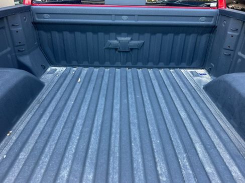 Used 2025 Chevrolet Silverado 1500 LT Trail Boss w/ Convenience Package II AWD/4WD image 17
