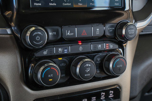 Used 2024 RAM 2500 Laramie w/ Safety Group AWD/4WD image 21