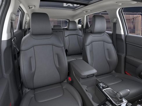 New 2025 Kia Sportage SX FWD image 15