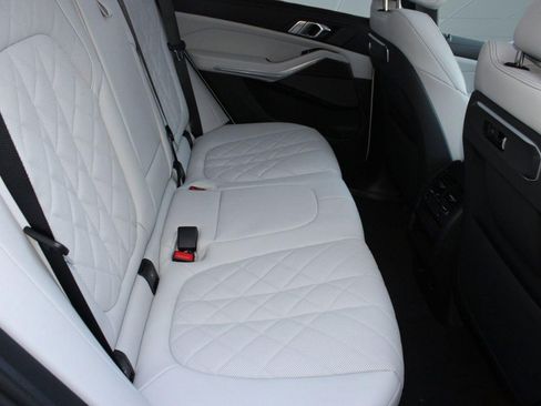 Used 2026 BMW X5 sDrive40i image 33