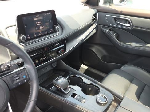 Used 2021 Nissan Rogue SL AWD/4WD image 21
