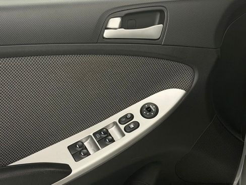 Used 2014 Hyundai Accent GS FWD image 14