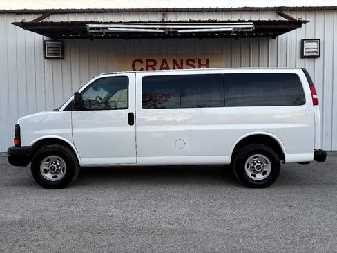 Used 2014 GMC Savana 3500 LS image 7