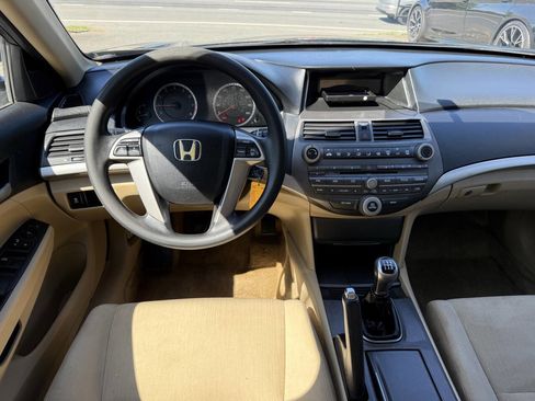 Used 2012 Honda Accord LX image 17