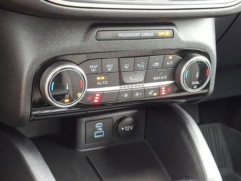 Certified 2022 Ford Escape SE w/ Convenience Package image 15