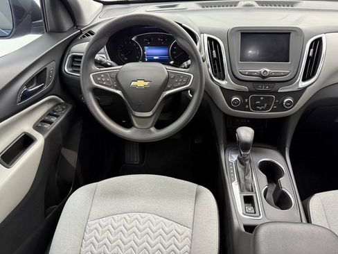 Used 2022 Chevrolet Equinox LS w/ LS Convenience Package image 31