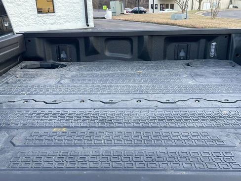 Used 2019 Ford F150 Lariat image 18