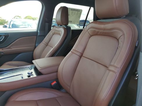 New 2026 Lincoln Aviator Reserve w/ Jet Appearance Package image 23