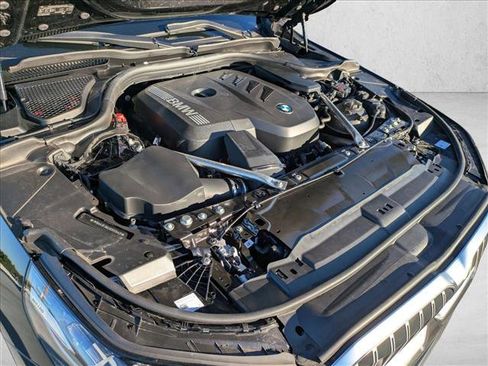 Certified 2025 BMW 530i image 23