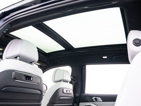 Used 2024 BMW X7 xDrive40i w/ Executive Package AWD/4WD image 20