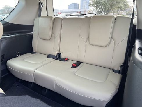 Used 2023 INFINITI QX80 Premium Select w/ All-Season Package image 24